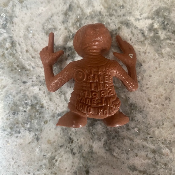 E.T. Extra Terrestrial Action Figure - Picture 3 of 3